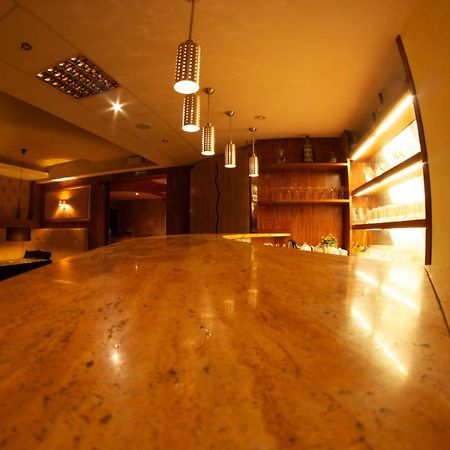 Hotel Tenishouse Марки Экстерьер фото