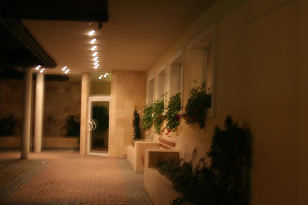 Hotel Tenishouse Марки Экстерьер фото