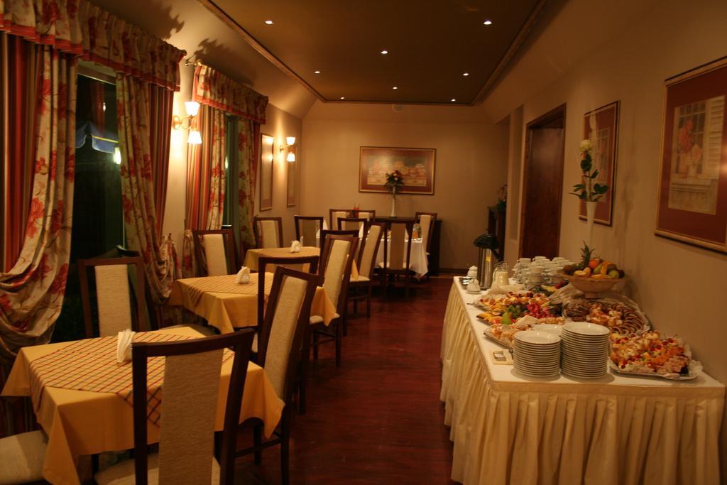 Hotel Tenishouse Марки Экстерьер фото