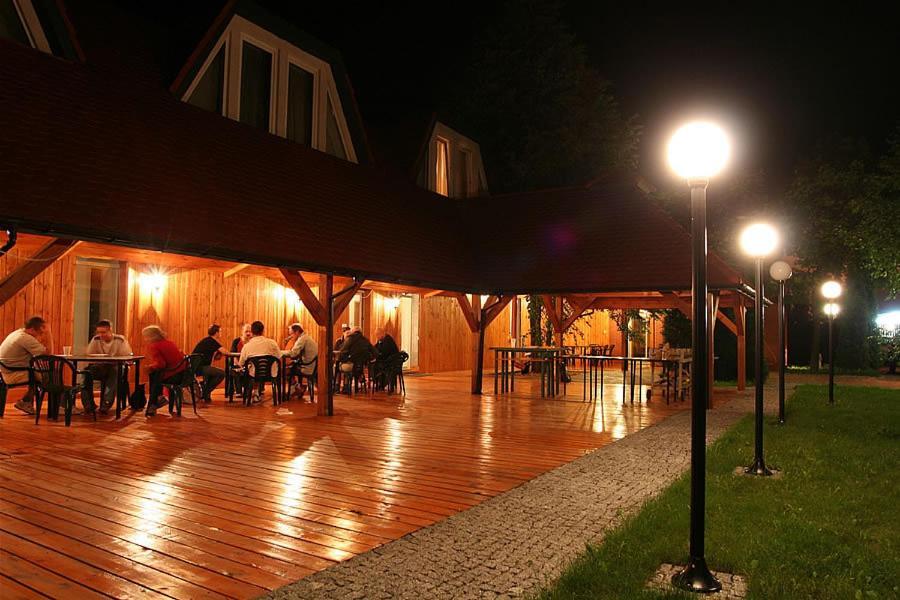 Hotel Tenishouse Марки Экстерьер фото