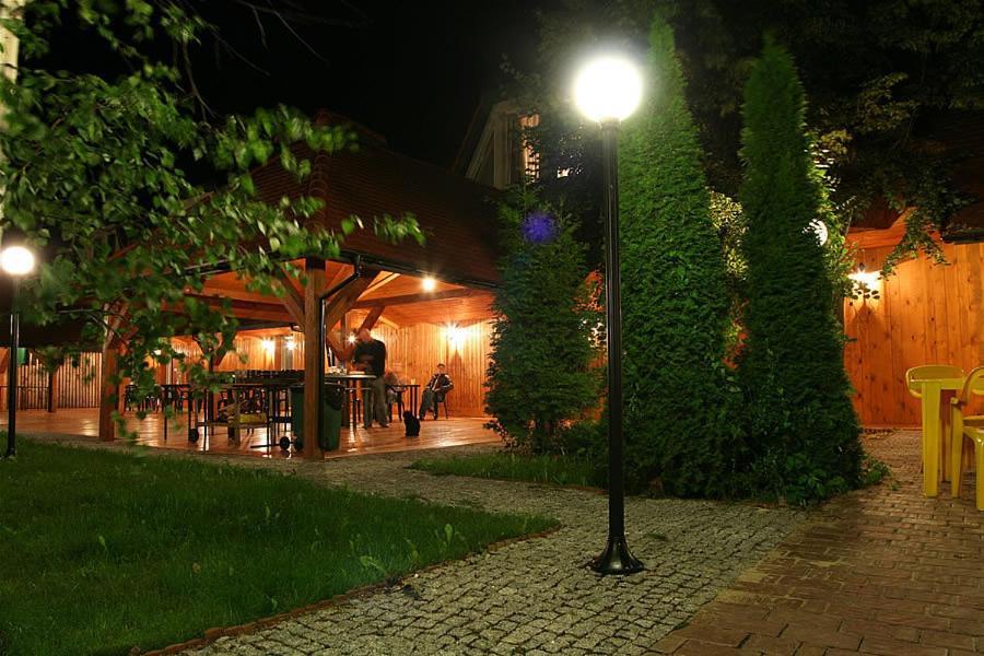Hotel Tenishouse Марки Экстерьер фото