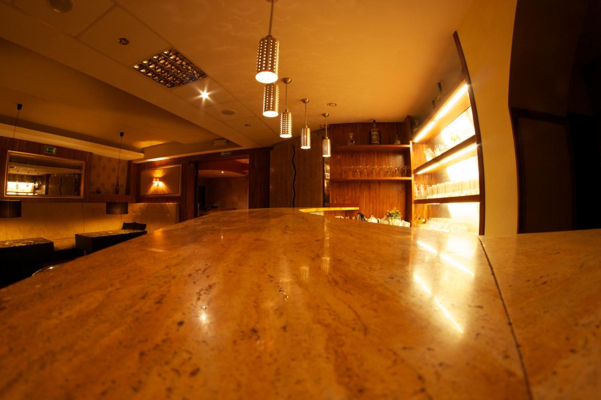 Hotel Tenishouse Марки Экстерьер фото